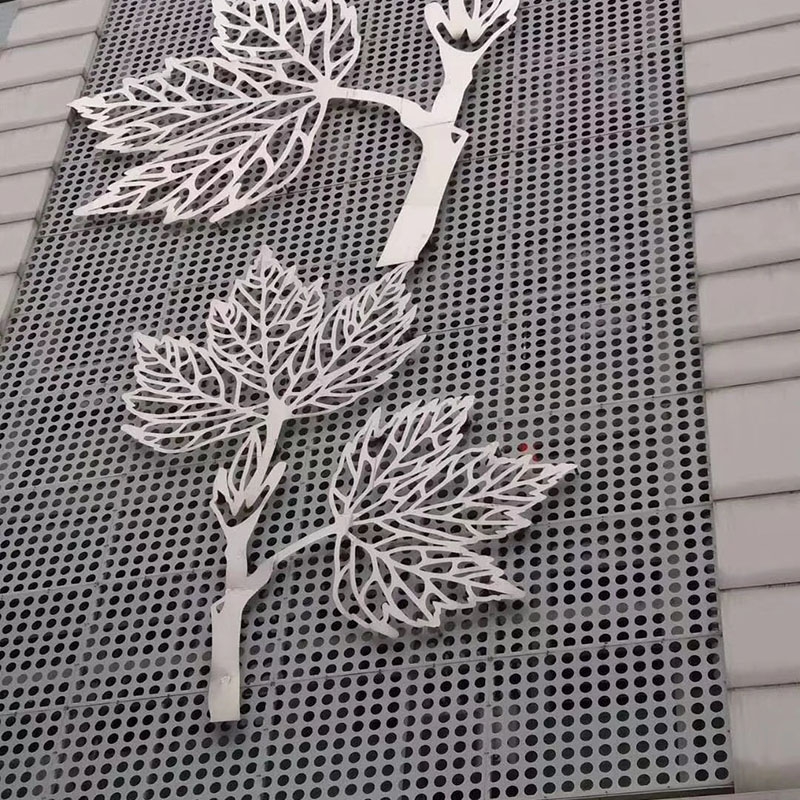 雕花鋁單板
